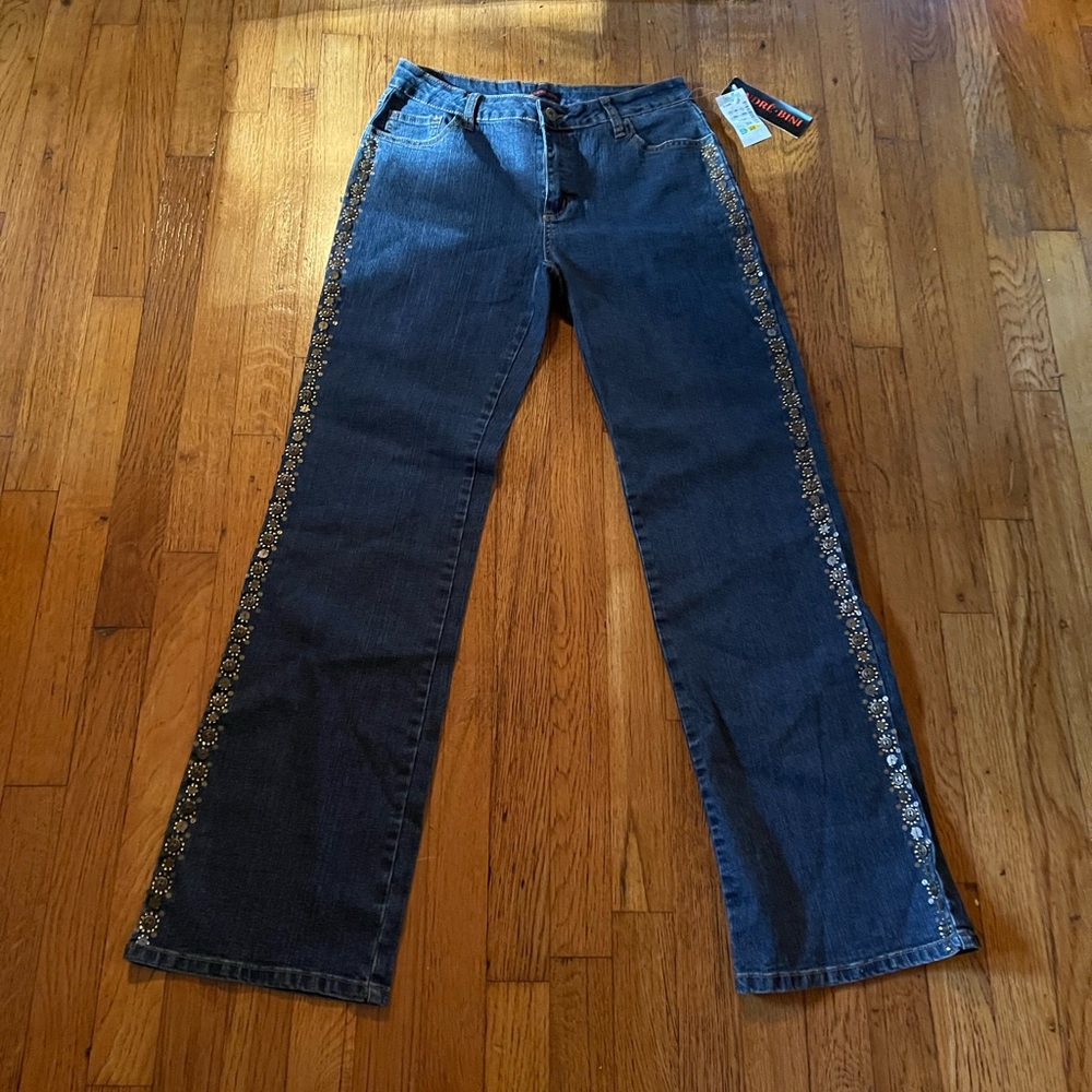 NWT women’s jeans with button/rhinestone details